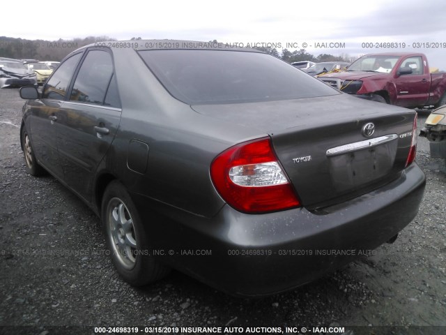 4T1BE32K23U781493 - 2003 TOYOTA CAMRY LE/XLE/SE GRAY photo 3