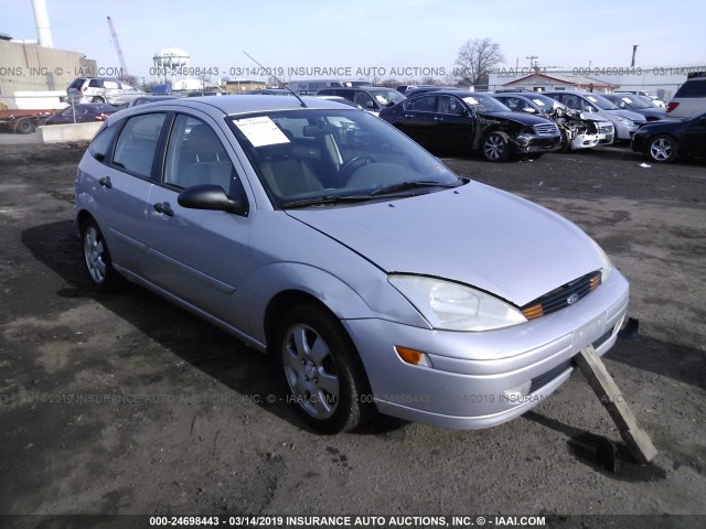 3FAFP37372R114111 - 2002 FORD FOCUS ZX5 SILVER photo 1