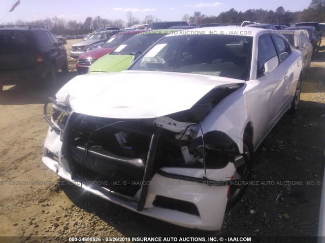 2C3CDXAT2FH925925 - 2015 DODGE CHARGER POLICE WHITE photo 2