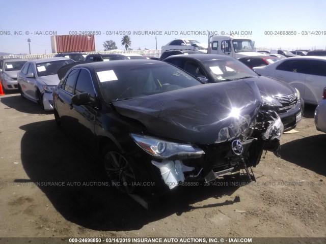 4T1BF1FK8FU043696 - 2015 TOYOTA CAMRY LE/XLE/SE/XSE BLACK photo 1