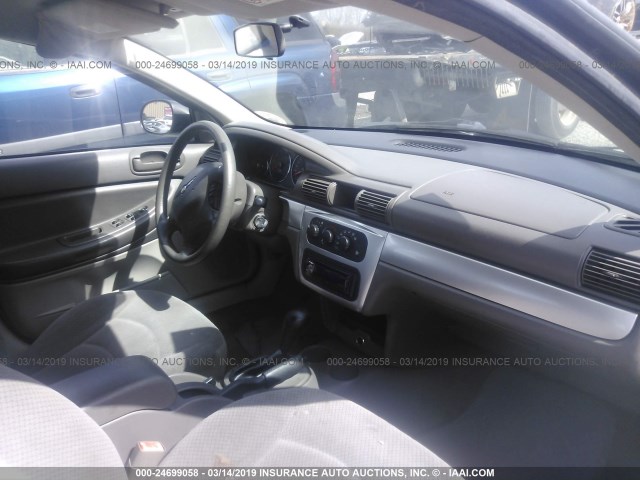 1C3EL56R15N637462 - 2005 CHRYSLER SEBRING TOURING თეთრი ფოტო 5