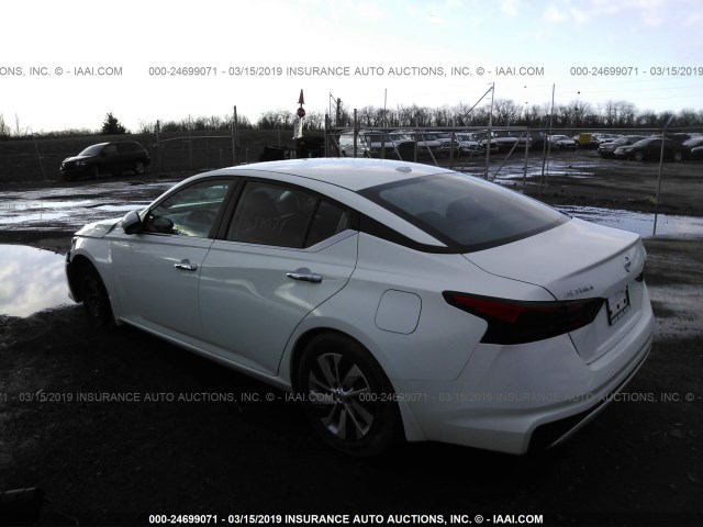 1N4BL4BV6KC106928 - 2019 NISSAN ALTIMA WHITE photo 3