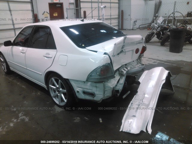 JTHBD182210007525 - 2001 LEXUS IS 300 WHITE photo 3