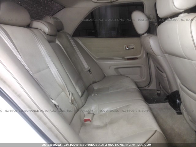 JTHBD182210007525 - 2001 LEXUS IS 300 WHITE photo 8