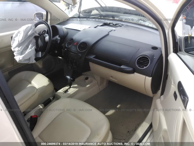 3VWPW3AG4AM030639 - 2010 VOLKSWAGEN NEW BEETLE Krem foto 5