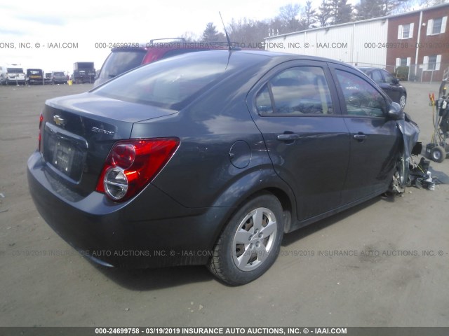1G1JA5SG6D4199460 - 2013 CHEVROLET SONIC LS GRAY photo 4