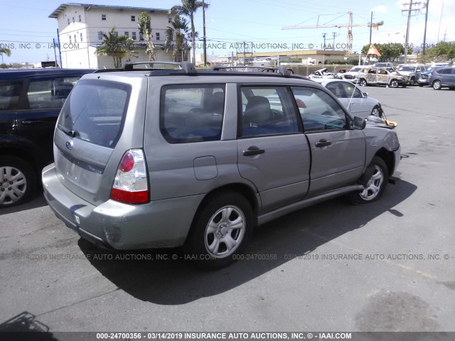 JF1SG63636H720139 - 2006 SUBARU FORESTER 2.5X GRAY photo 4