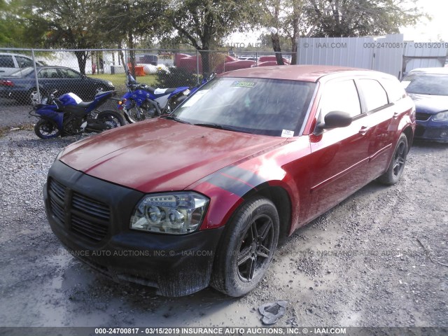 2D4FV48V05H571397 - 2005 DODGE MAGNUM SXT RED photo 2