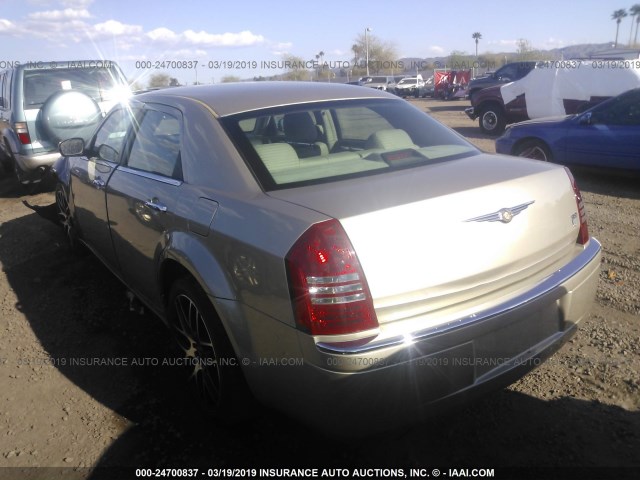 2C3KA63H06H426712 - 2006 CHRYSLER 300C TAN photo 3