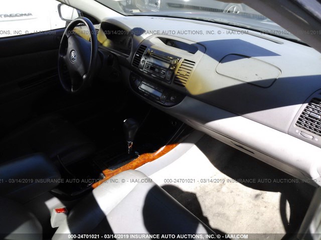 JTDBF32K830151003 - 2003 TOYOTA CAMRY LE/XLE 蓝色 照片 5