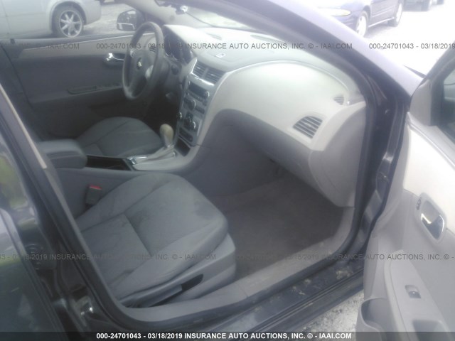 1G1ZB5EB2A4108275 - 2010 CHEVROLET MALIBU LS GRAY photo 5