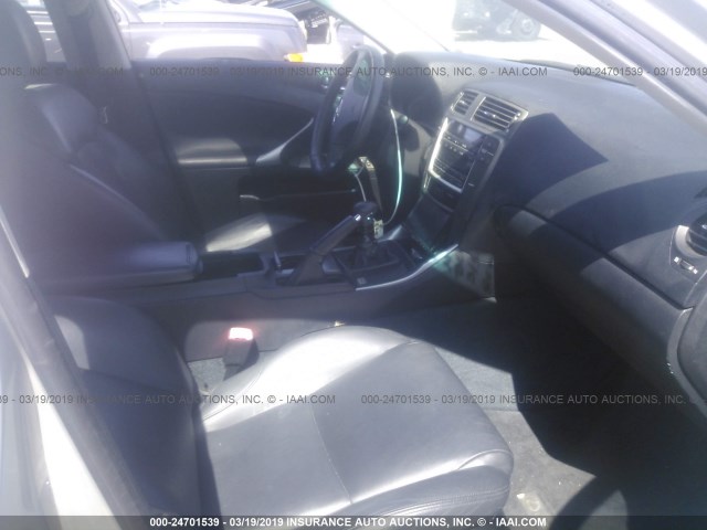 JTHBK262372028251 - 2007 LEXUS IS 250 SILVER photo 5