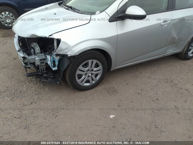 1G1JB5SH3J4113992 - 2018 CHEVROLET SONIC LS SILVER photo 6