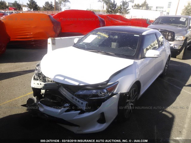 JTKJF5C72FJ013370 - 2015 TOYOTA SCION TC WHITE photo 2
