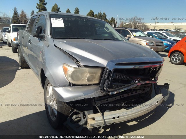 5TFEY5F10AX085538 - 2010 TOYOTA TUNDRA CREWMAX SR5 SILVER photo 1