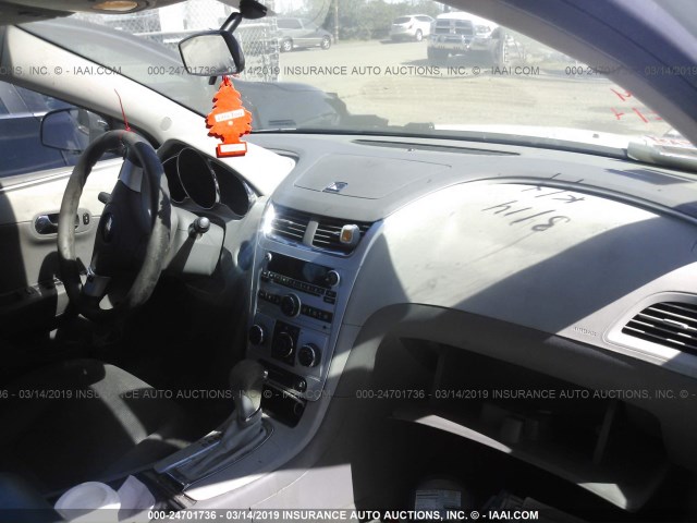 1G1ZA5E09CF340252 - 2012 CHEVROLET MALIBU LS WHITE photo 5