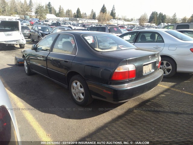 1HGCE6674VA017585 - 1997 HONDA ACCORD EX/EX-R GREEN photo 3