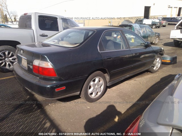 1HGCE6674VA017585 - 1997 HONDA ACCORD EX/EX-R GREEN photo 4