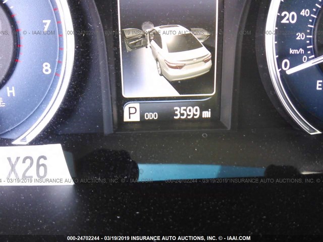 4T1BF1FK5HU793768 - 2017 TOYOTA CAMRY LE/XLE/SE/XSE თეთრი ფოტო 7