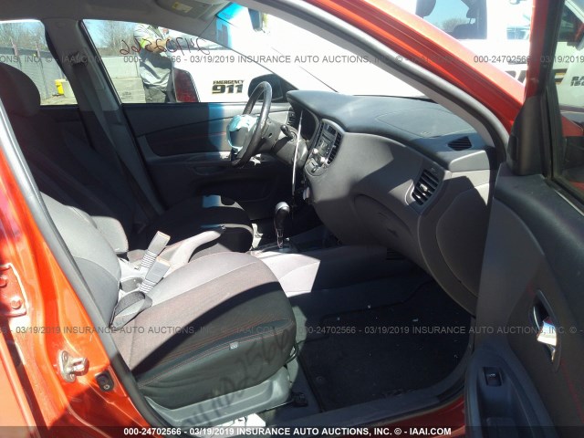 KNADE123576232887 - 2007 KIA RIO LX/SX RED photo 5