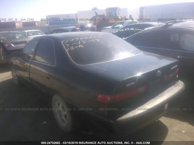 JT2BG28K1X0364811 - 1999 TOYOTA CAMRY LE/XLE 黑色 照片 3