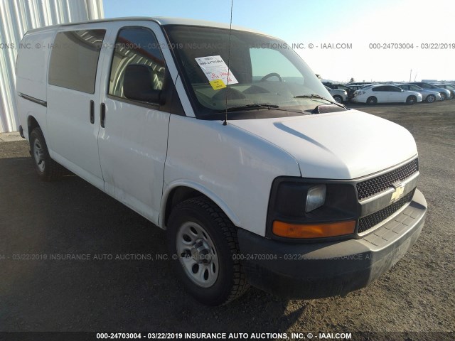 1GCUGADX1A1106186 - 2010 CHEVROLET EXPRESS G1500  WHITE photo 1