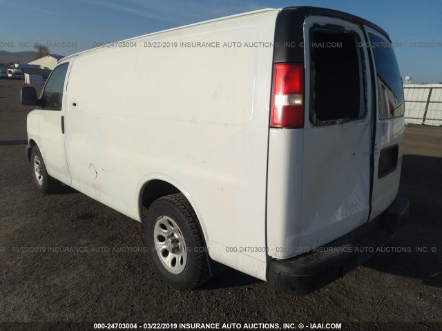 1GCUGADX1A1106186 - 2010 CHEVROLET EXPRESS G1500  WHITE photo 3