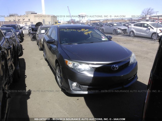 4T1BF1FK8CU077309 - 2012 TOYOTA CAMRY SE/LE/XLE 灰色 照片 1