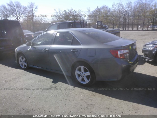 4T1BF1FK8CU077309 - 2012 TOYOTA CAMRY SE/LE/XLE 灰色 照片 3