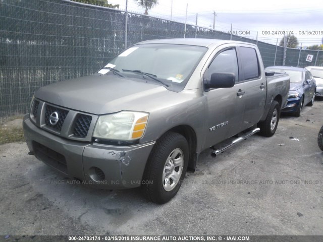 1N6BA07A27N220139 - 2007 NISSAN TITAN XE/SE/LE GRAY photo 2