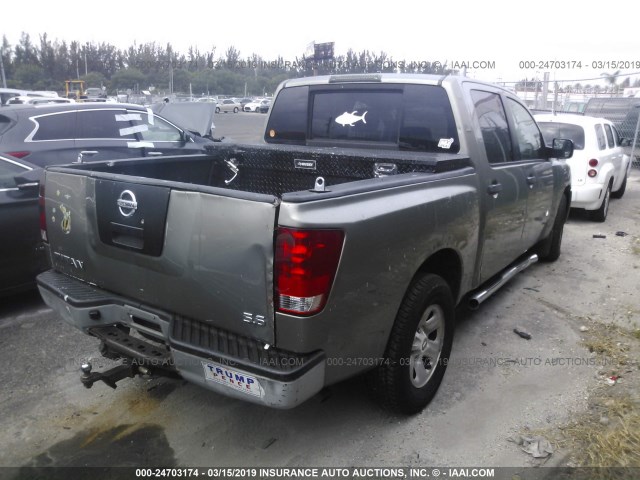 1N6BA07A27N220139 - 2007 NISSAN TITAN XE/SE/LE GRAY photo 4