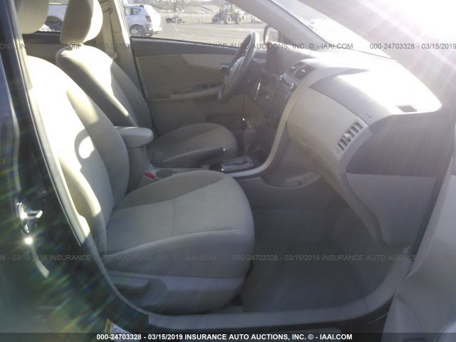 1NXBU4EE2AZ167555 - 2010 TOYOTA COROLLA S/LE/XLE GRAY photo 5