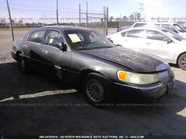 1LNHM81W22Y635486 - 2002 LINCOLN TOWN CAR EXECUTIVE GRAY photo 1