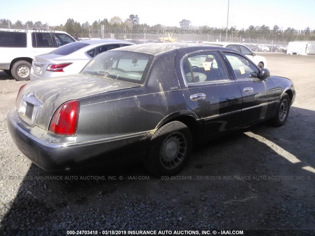 1LNHM81W22Y635486 - 2002 LINCOLN TOWN CAR EXECUTIVE GRAY photo 4