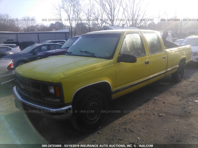 1GCGC33R3VF030938 - 1997 CHEVROLET GMT-400 C3500 YELLOW photo 2