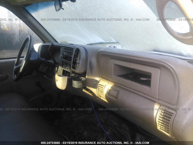 1GCGC33R3VF030938 - 1997 CHEVROLET GMT-400 C3500 YELLOW photo 5