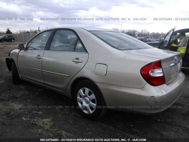 4T1BE32K04U795328 - 2004 TOYOTA CAMRY LE/XLE/SE GOLD photo 3