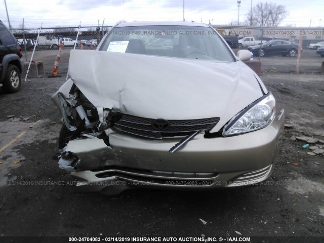 4T1BE32K04U795328 - 2004 TOYOTA CAMRY LE/XLE/SE GOLD photo 6