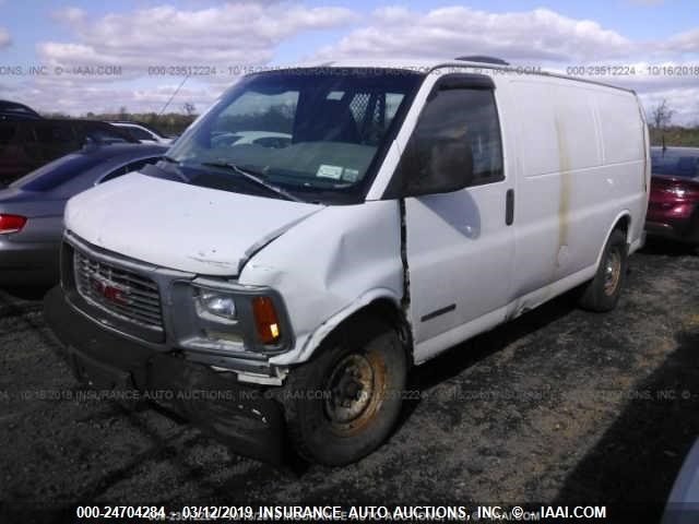 1GTHG35R2V1084072 - 1997 GMC SAVANA G3500 WHITE photo 2