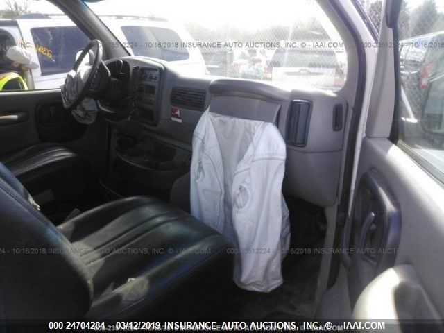 1GTHG35R2V1084072 - 1997 GMC SAVANA G3500 WHITE photo 5