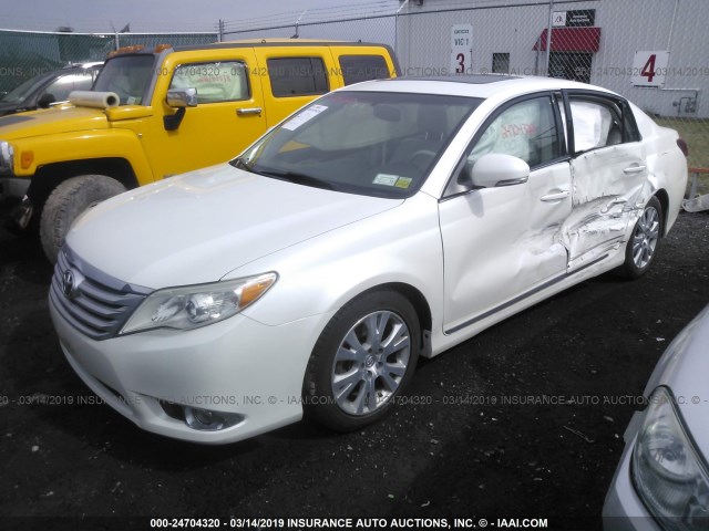 4T1BK3DB4BU373131 - 2011 TOYOTA AVALON LIMITED WHITE photo 2