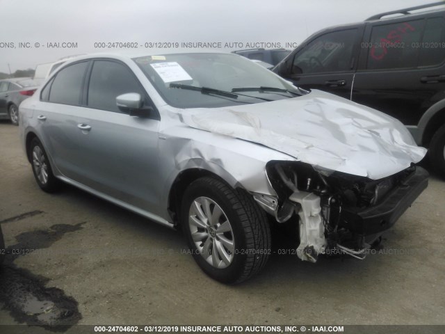 1VWAS7A30EC095758 - 2014 VOLKSWAGEN PASSAT S SILVER photo 1