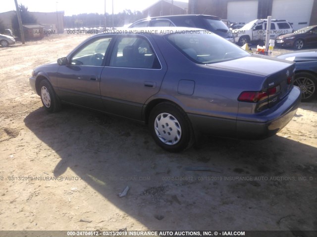 4T1BG22K0WU285567 - 1998 TOYOTA CAMRY CE/LE/XLE 灰色 照片 3