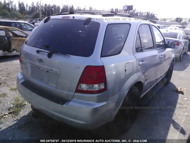 KNDJC733965643520 - 2006 KIA SORENTO EX/LX SILVER photo 4