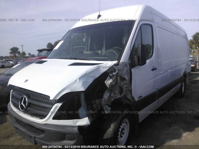 WD3PE8CB4B5598668 - 2011 MERCEDES-BENZ SPRINTER 2500 WHITE photo 2