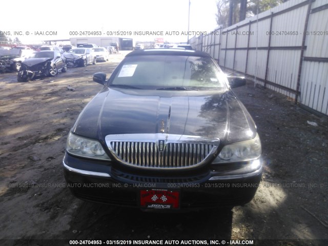 1LNHM82W25Y609943 - 2005 LINCOLN TOWN CAR SIGNATURE LIMITED BLACK photo 6