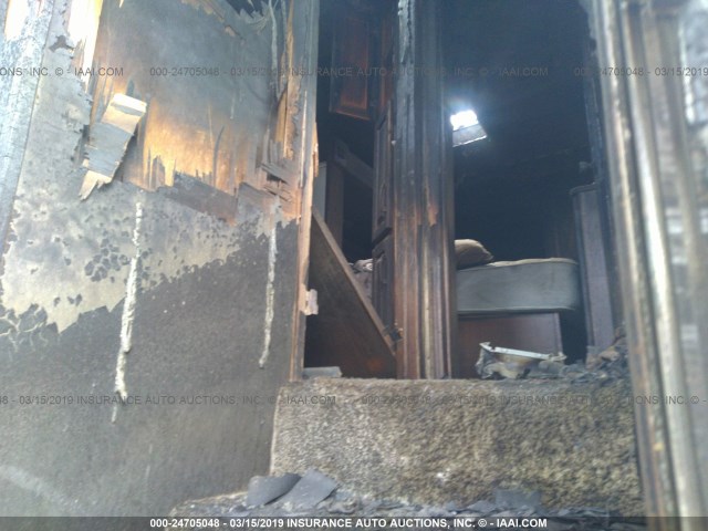 4YDF34627BR730954 - 2011 KEYSTONE MONTANA WHITE photo 8