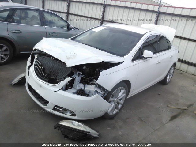 1G4PS5SK5C4208761 - 2012 BUICK VERANO WHITE photo 2