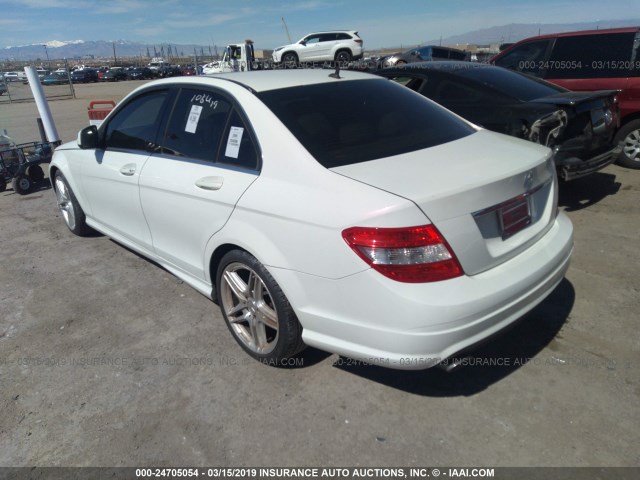 WDDGF54X69R058470 - 2009 MERCEDES-BENZ C WHITE photo 3