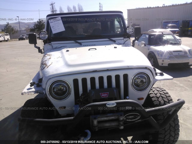 1J4FA49S51P340962 - 2001 JEEP WRANGLER / TJ SPORT WHITE photo 6